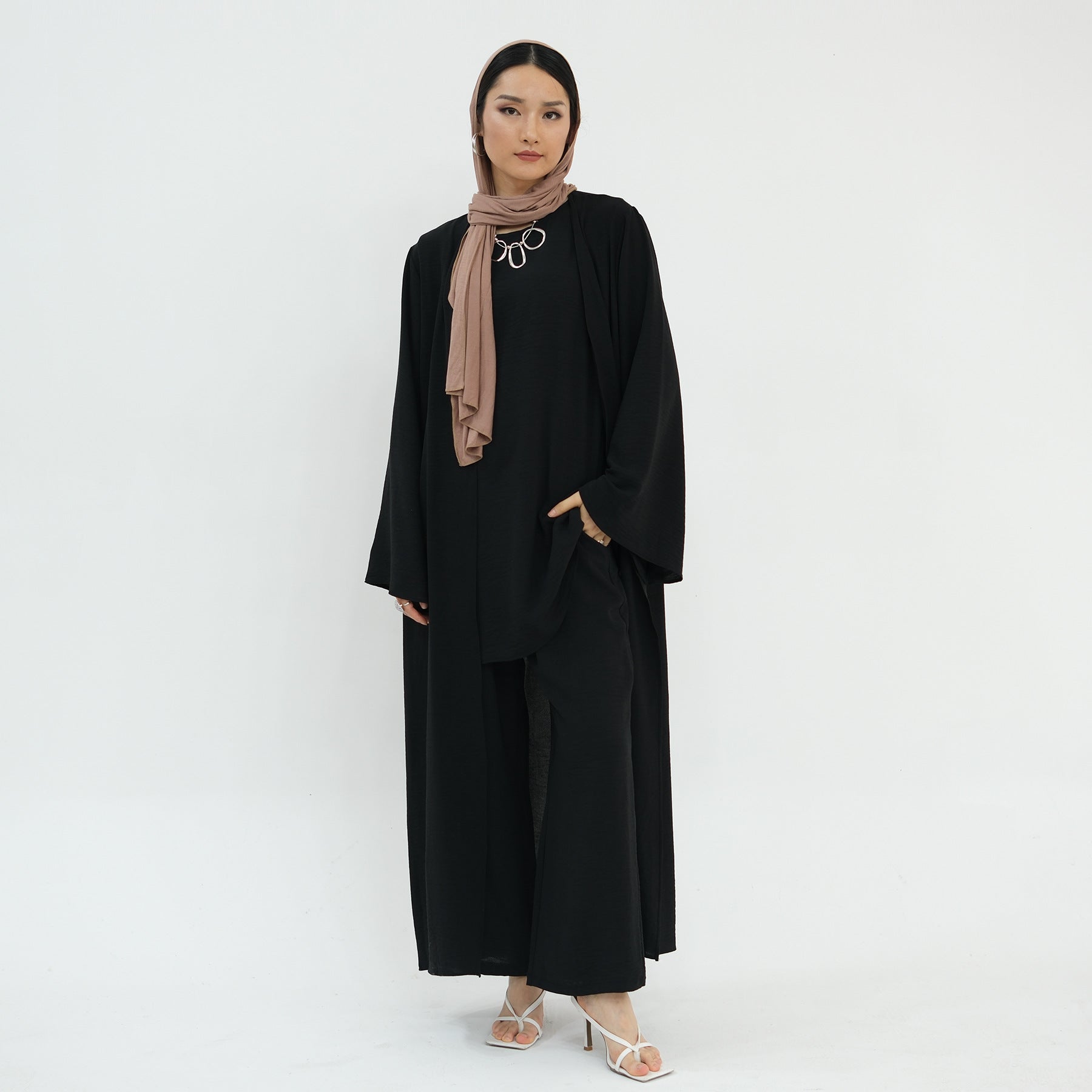 Sleeveless Top and Pants 3-Piece Set Abaya (MOA076)