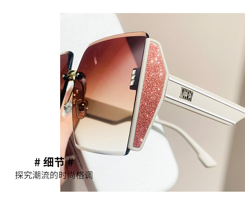 Luxury Square Sunglasses Face-Flattering Women’s Fashion Shades (MAC267)