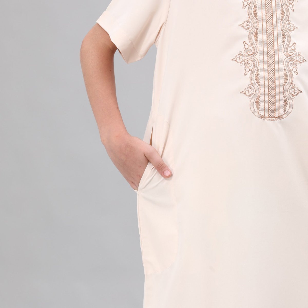 Boys' poly-cotton blend thobe showing breathable fabric texture