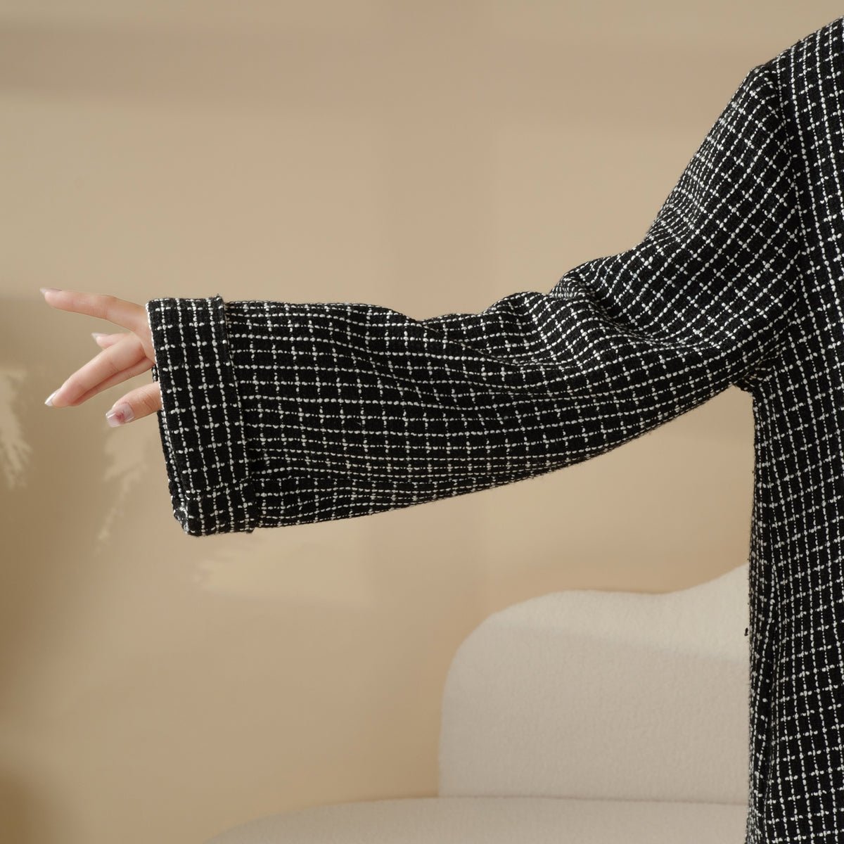 Classic Black White Cocoon Plaid Tweed Open Abaya Coat (MOA096) - Mariam's Collection