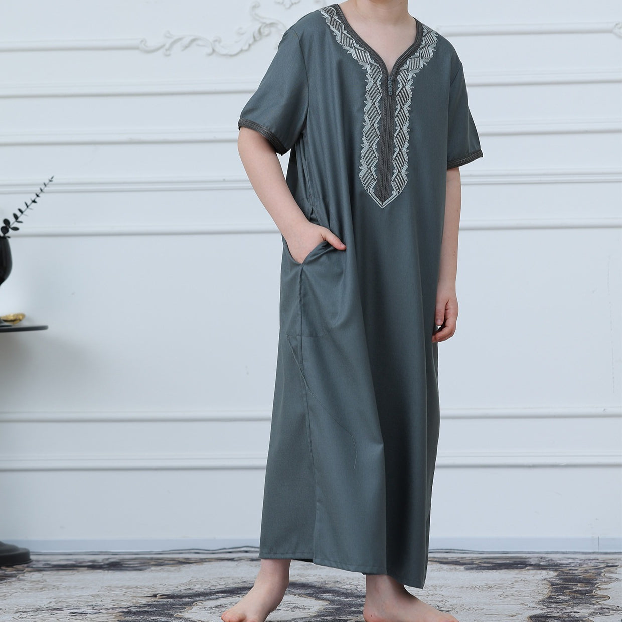 Boys Embroidered Zip-Front Thobe(MKB012)