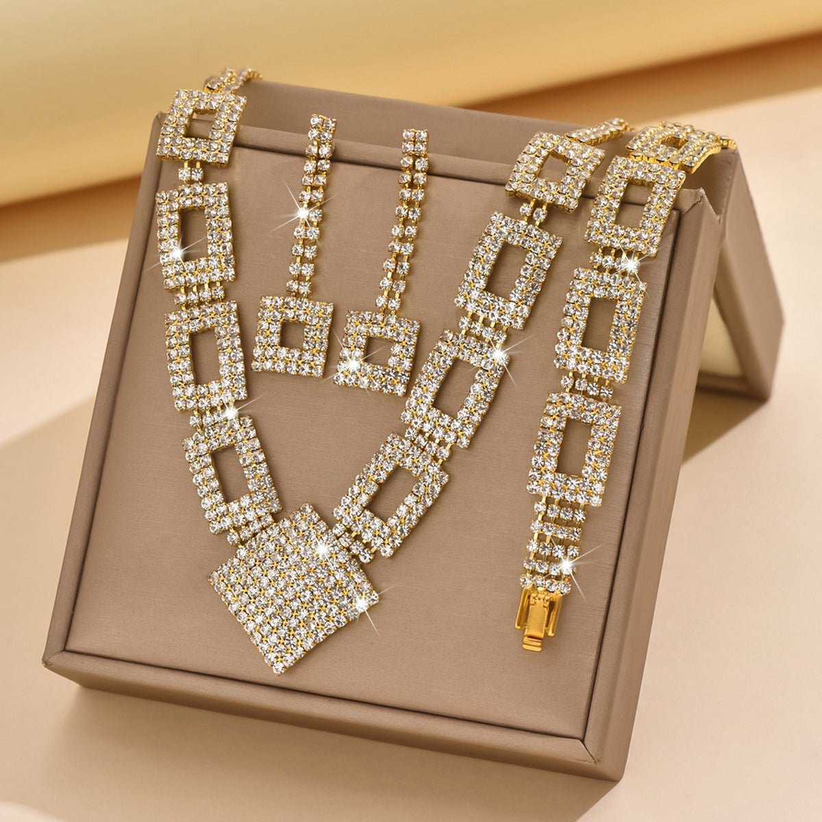 Dazzling 3 - Piece Full Rhinestones Jewelry Set (MAC317) - Mariam's Collection