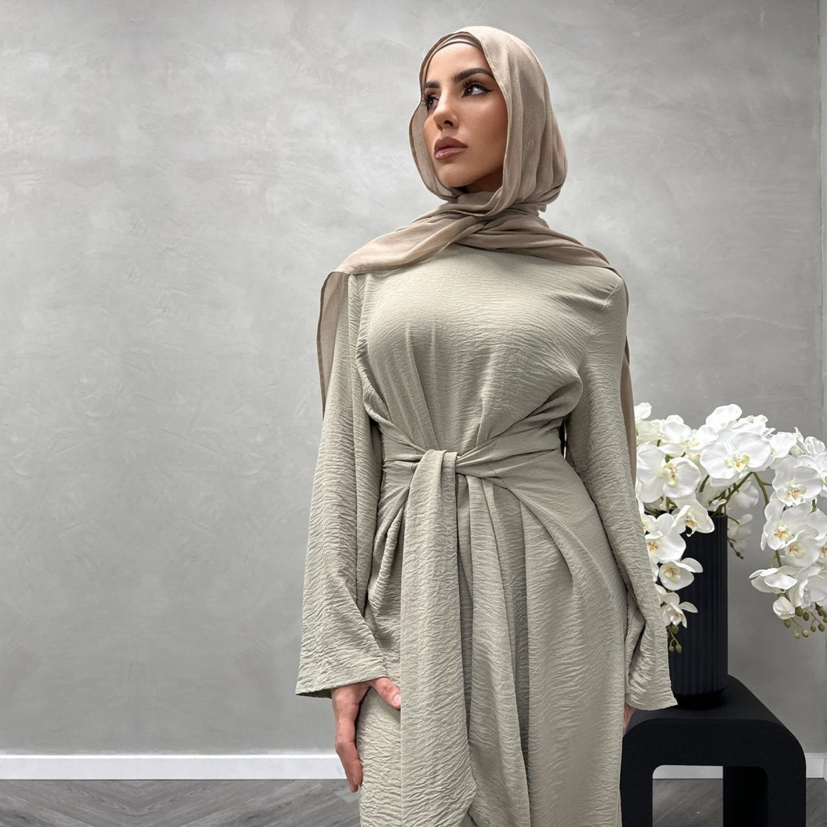 Elegant Lace - up Slim Fit Crepe Abaya (MA136) - Mariam's Collection