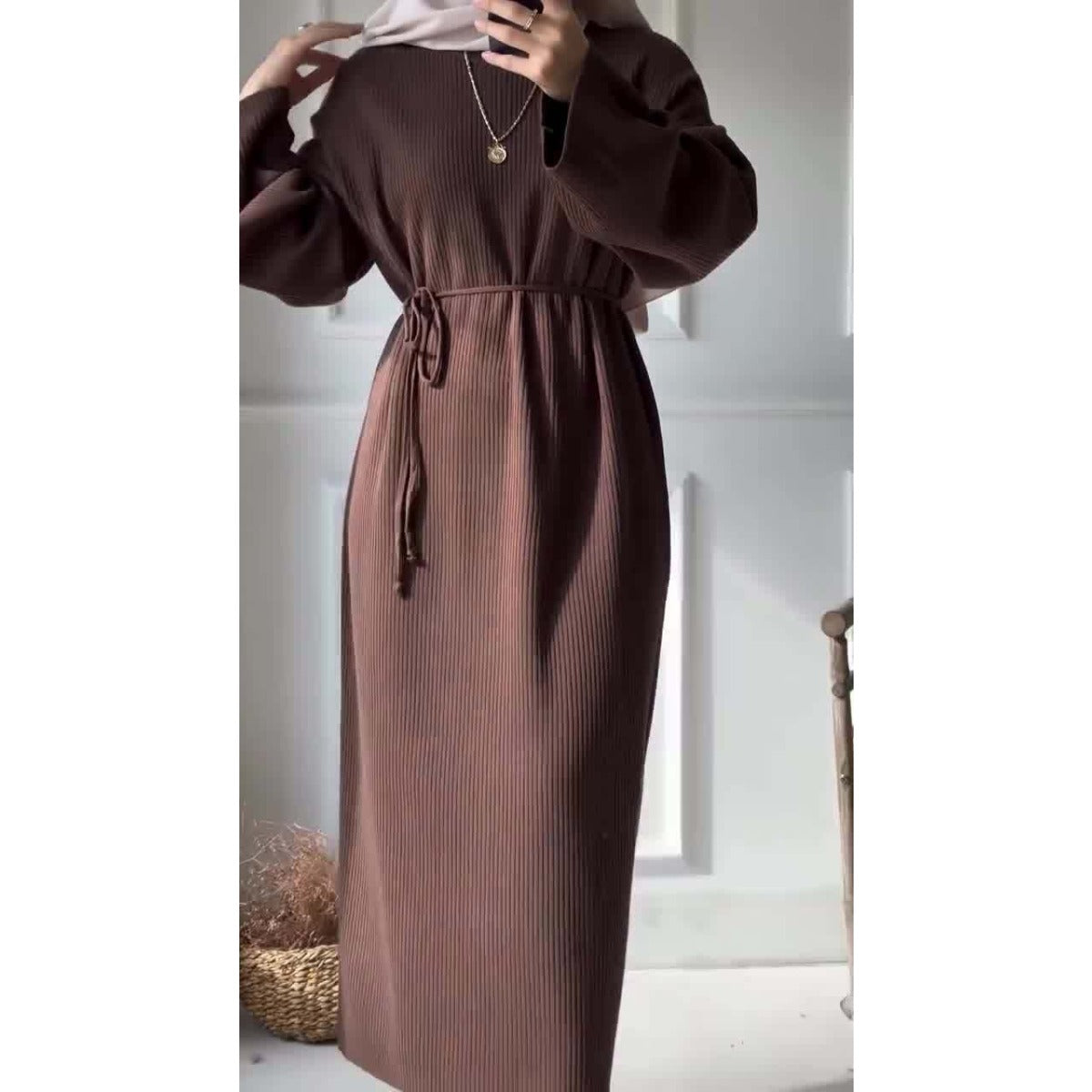 Casual Knitted Modest Dress with Flared Sleeves - Muslim-Friendly Crew Neck Pullover Maxi Dress with Belt(MS104)