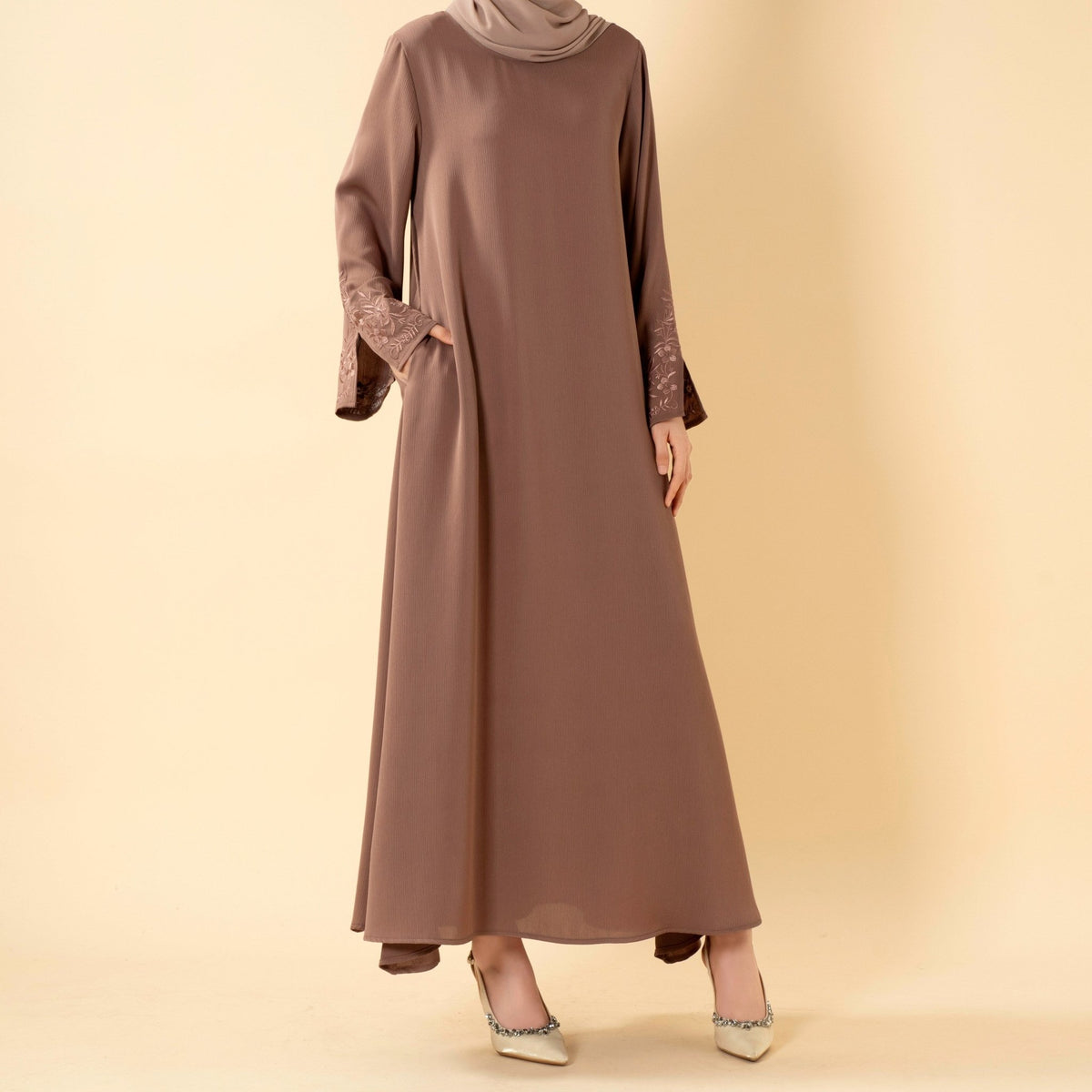 Floral Embroidered Cuff Abaya | Umbrella-Cut Zoom Maxi Dress(MA342) - Mariam's Collection