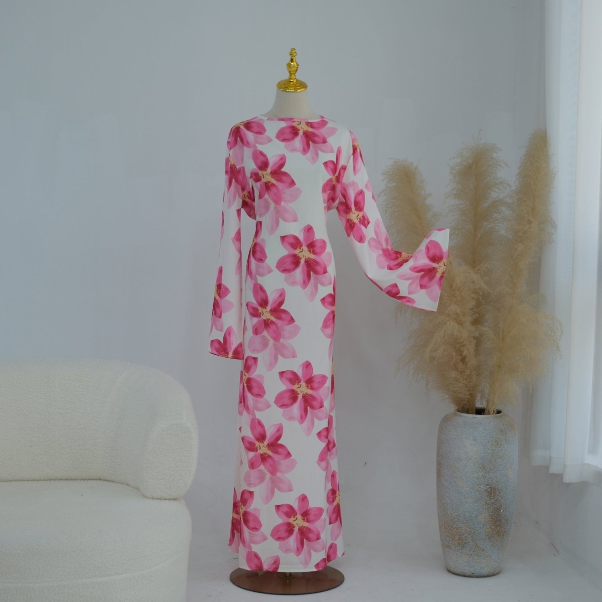 Loose flowing silhouette in natural light