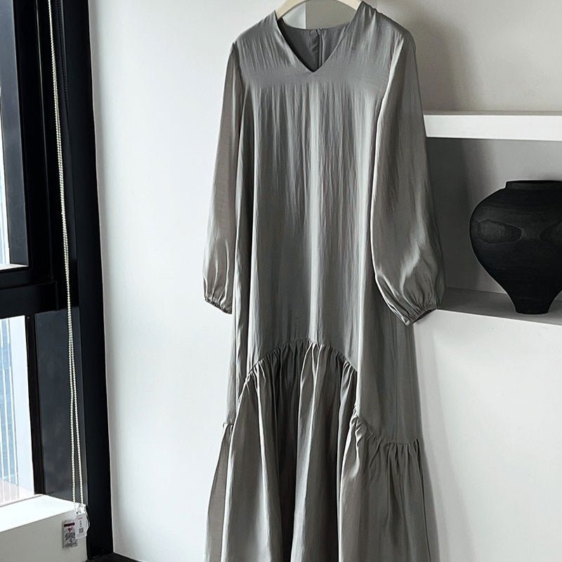 Gathered low-waist panel detail on the ruffle hem maxi dress