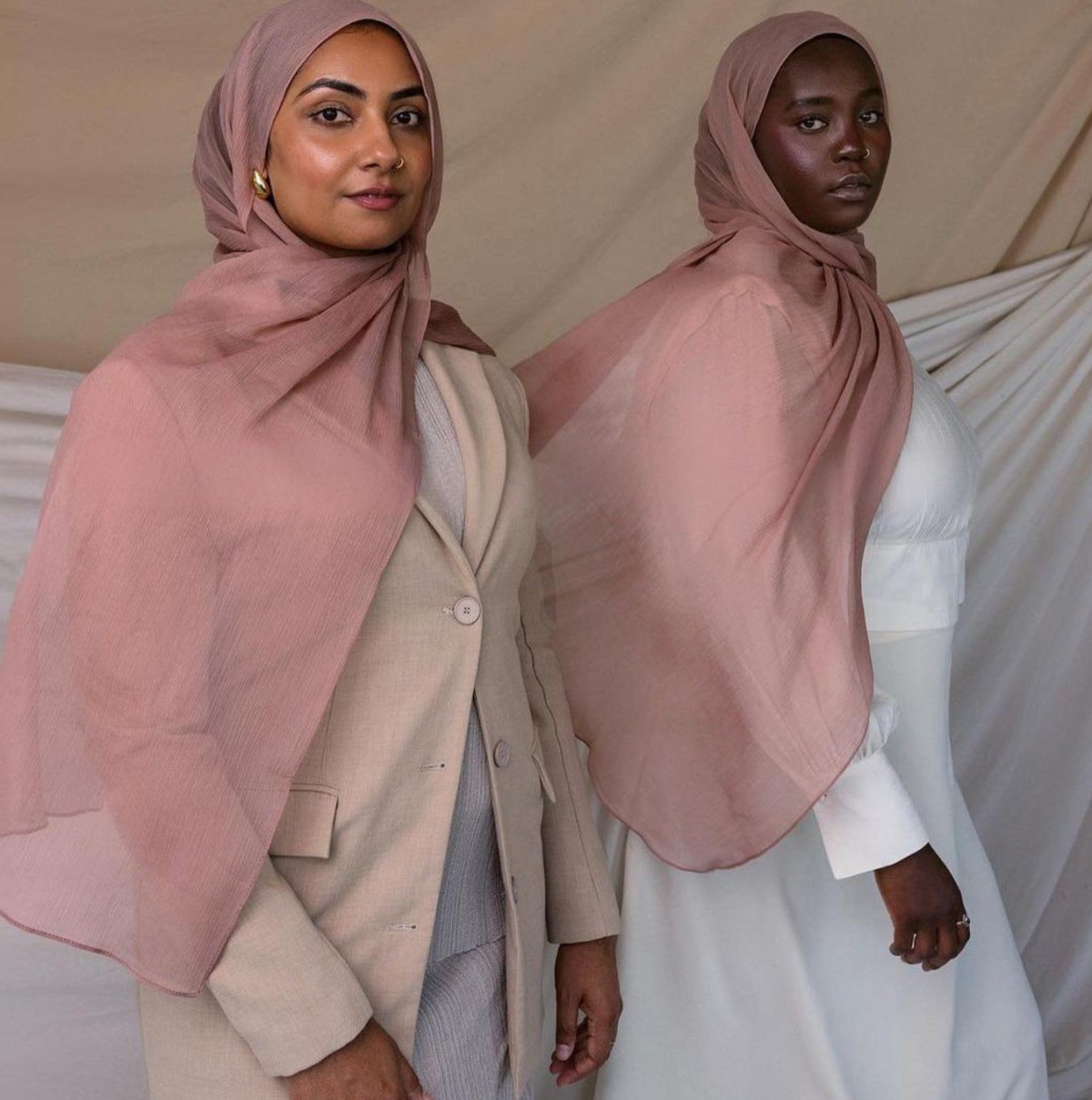 Harmonious Color Chiffon Crepe Hijab (MH167) - Mariam's Collection