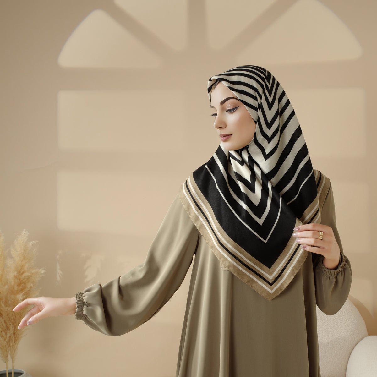 Imitation Cashmere Fashion Square Hijab (MH091) - Mariam's Collection