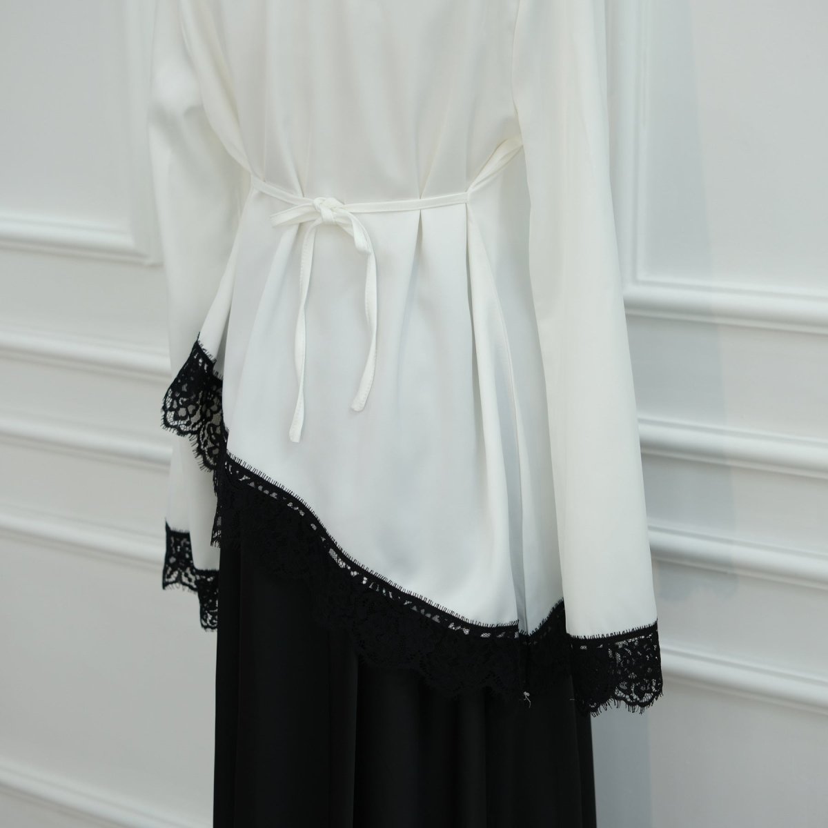 Lace Trim Contrast Panel Satin Top(MS407) - Mariam's Collection
