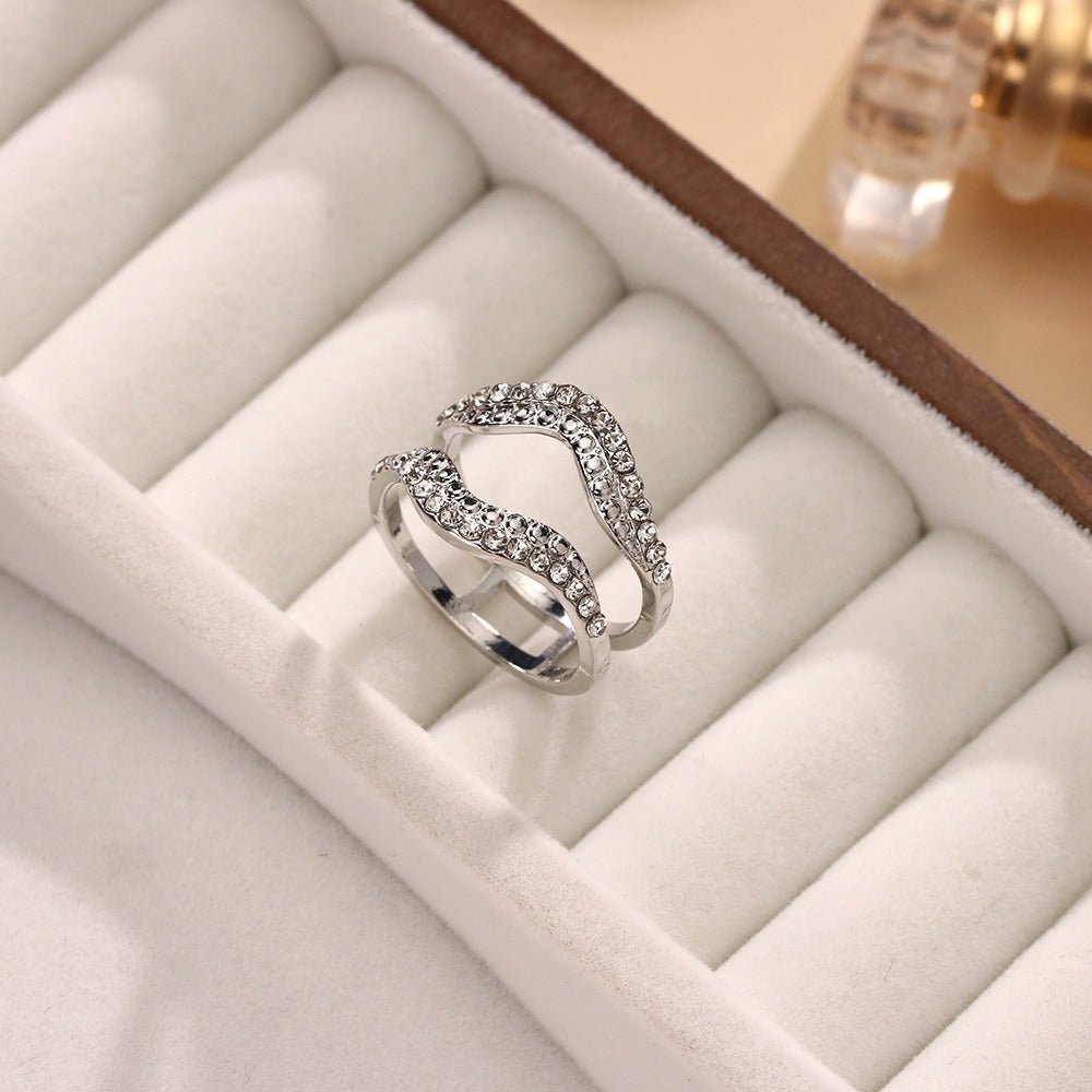 Lip Shaped Scarf Ring Clip（MAC445） - Mariam's Collection