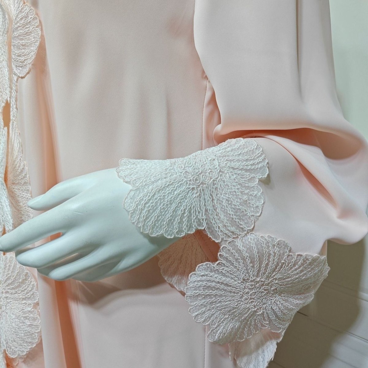 loral Appliqué Open Abaya(MOA286) - Mariam's Collection