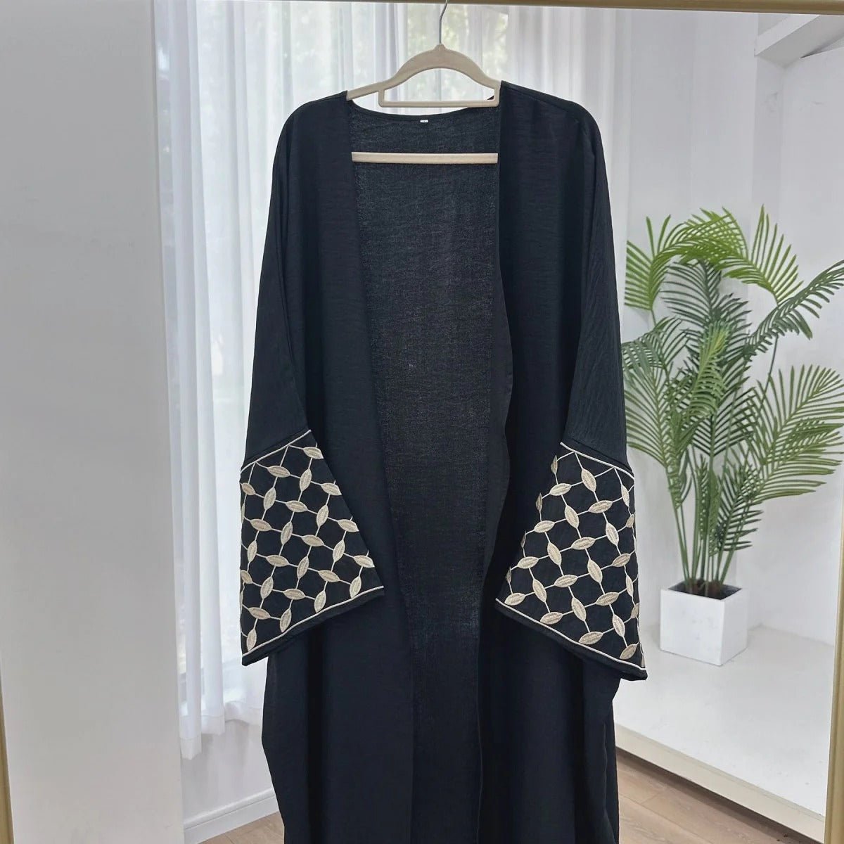 Luxury Muslim Embroidered Elegant Open Abaya Dress. (MOA160) - Mariam's Collection