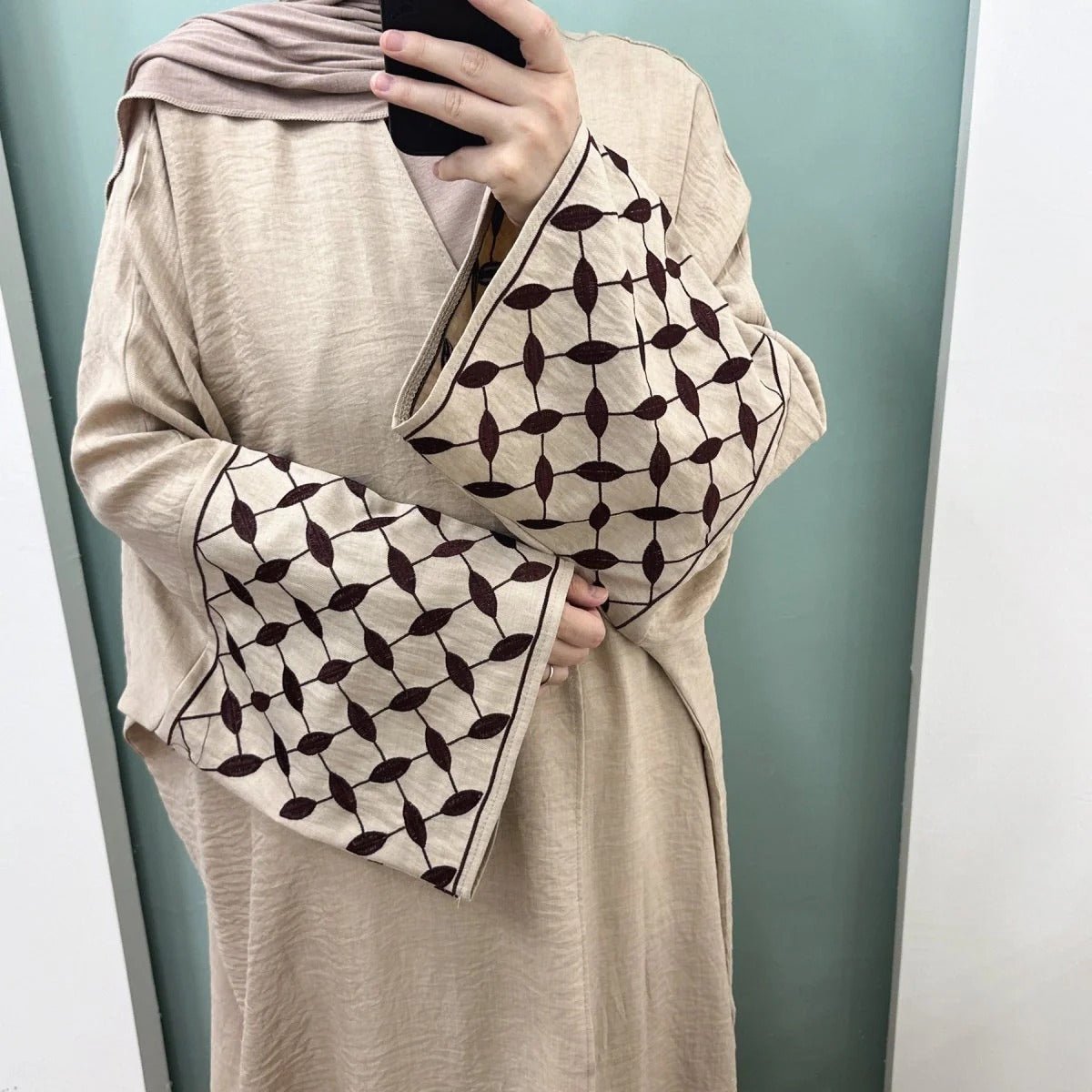 Luxury Muslim Embroidered Elegant Open Abaya Dress. (MOA160) - Mariam's Collection