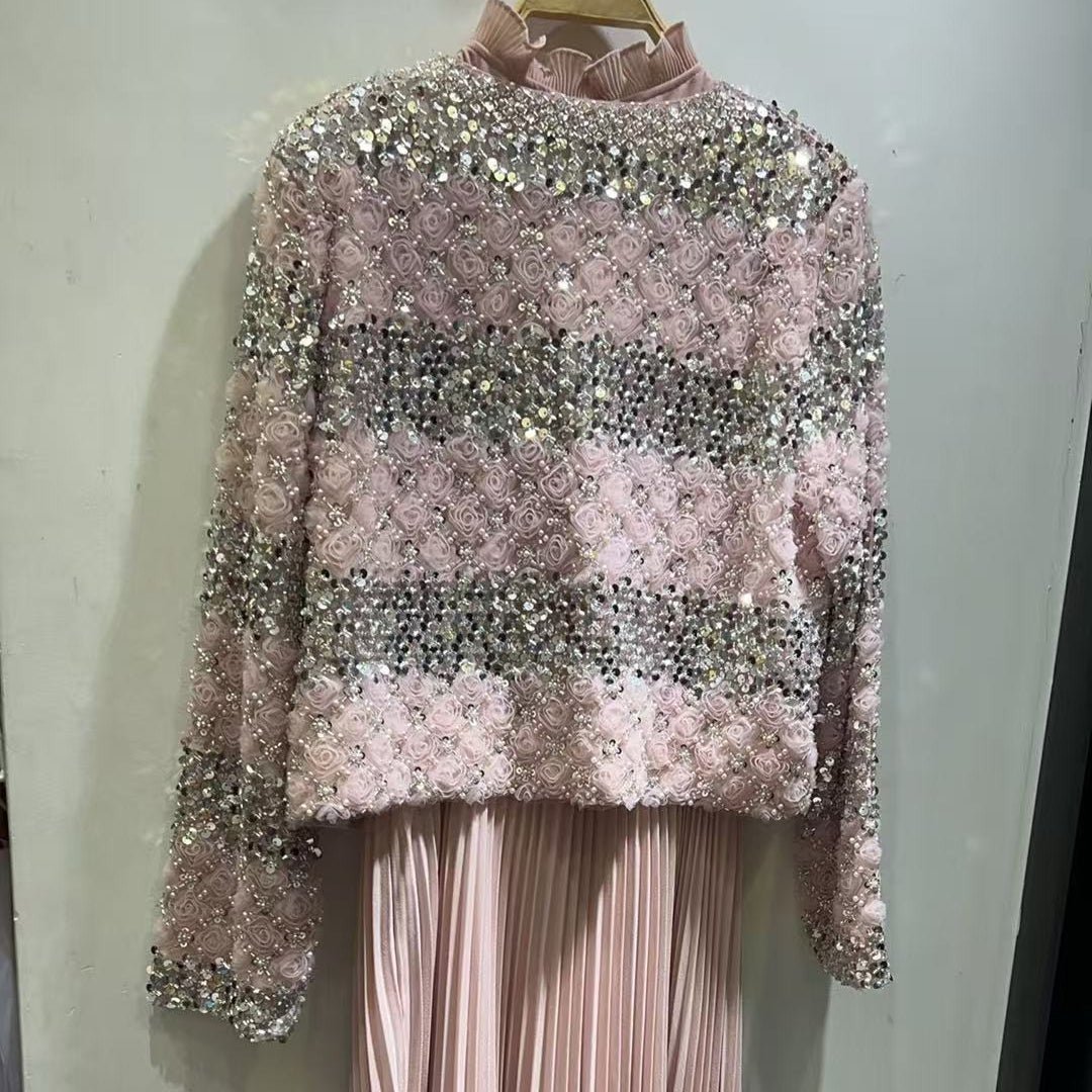 Side profile of luxury pleated party abaya set