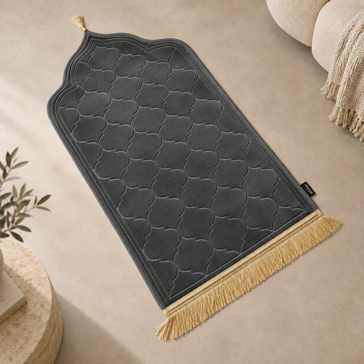 MC010 Soft Flannel Prayer Mat - Mariam's Collection