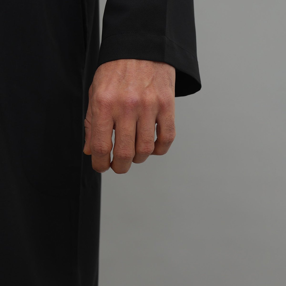 Men's Classic Solid Thobe Collection (MT035) - Mariam's Collection