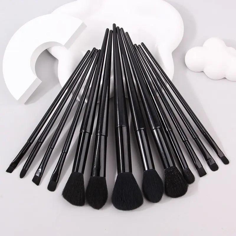 MMU031 13 pcs Makeup Brushes Set - Mariam's Collection