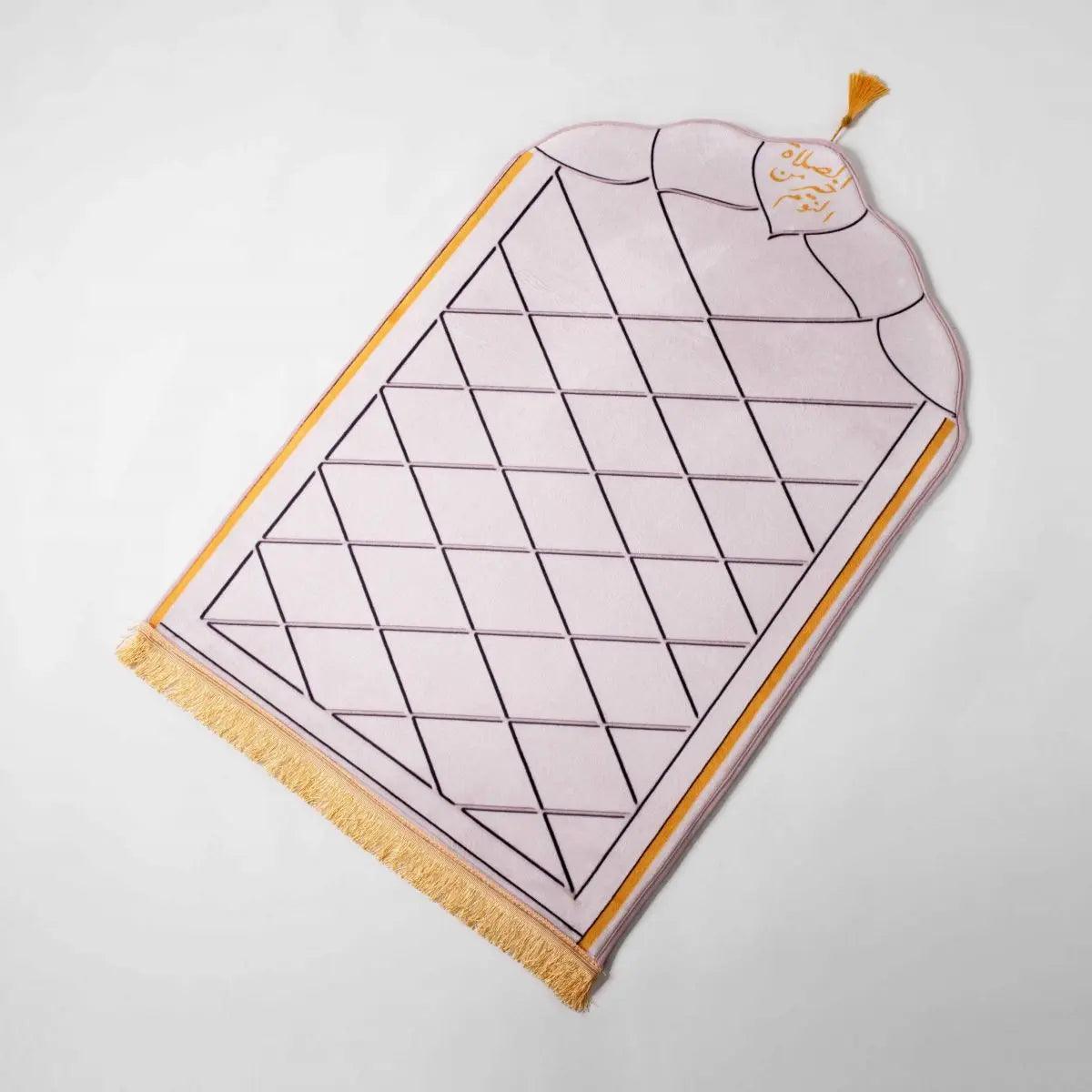 MR054 Thickened Sponge Printed Flannel Tassel Prayer Mat - Mariam's Collection