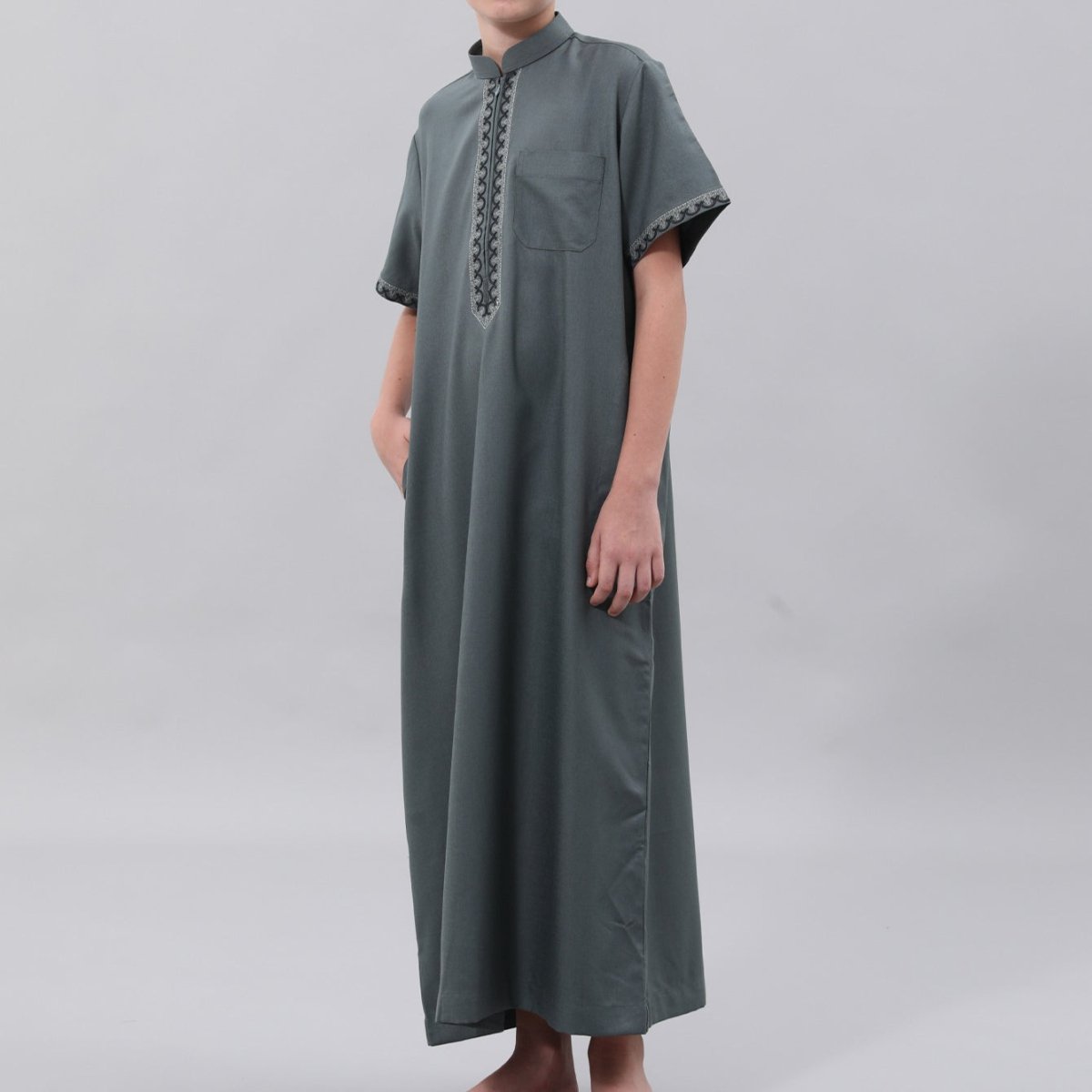 Muslim Boys Embroidered Thobe with Pockets (MKB013) - Mariam's Collection