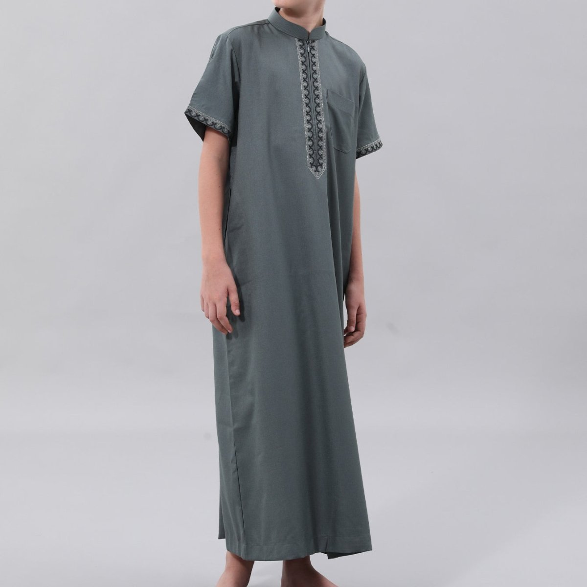 Muslim Boys Embroidered Thobe with Pockets (MKB013) - Mariam's Collection