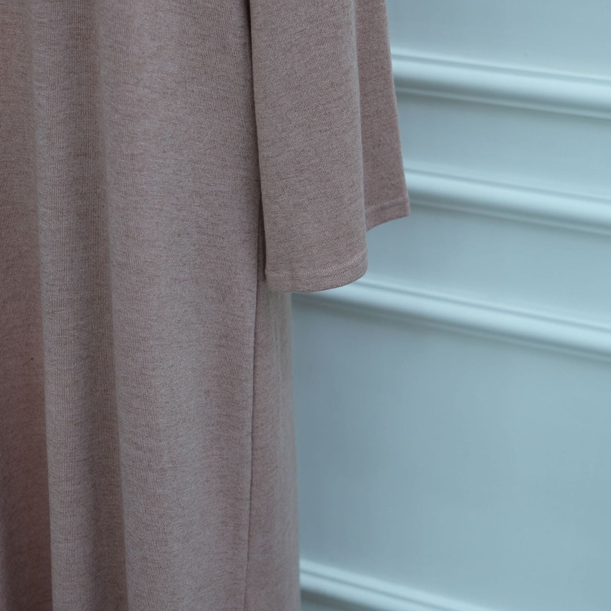 Plus-Size Relaxed Abaya | Solid Long-Sleeve Autumn Dress with Pockets(MA474) - Mariam's Collection