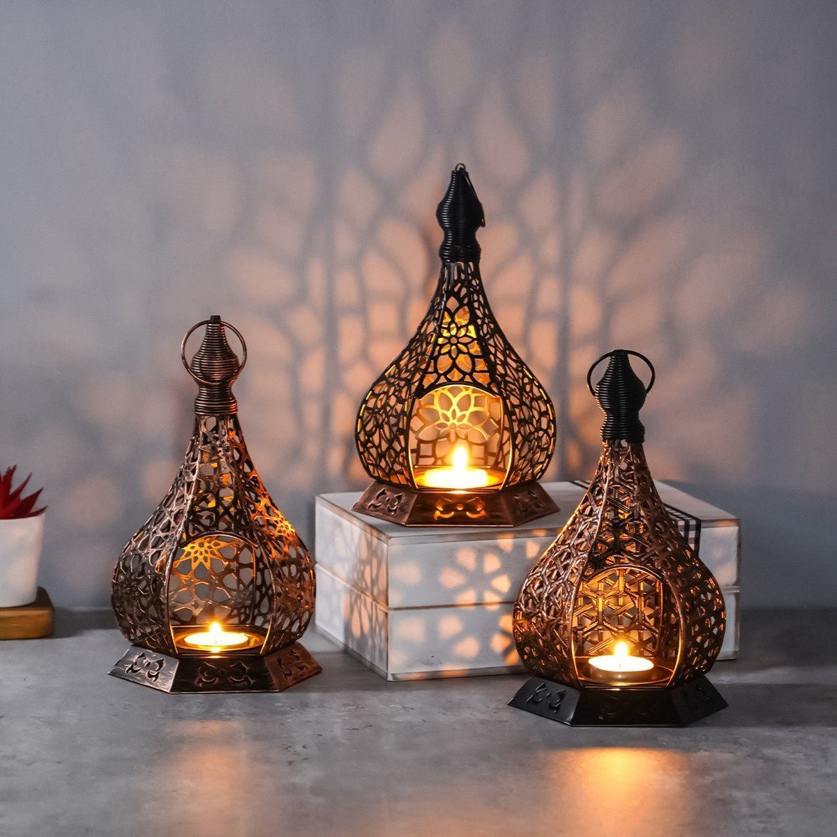 Ramadan Decoration Openwork Iron Candle Holder (MR072) - Mariam's Collection