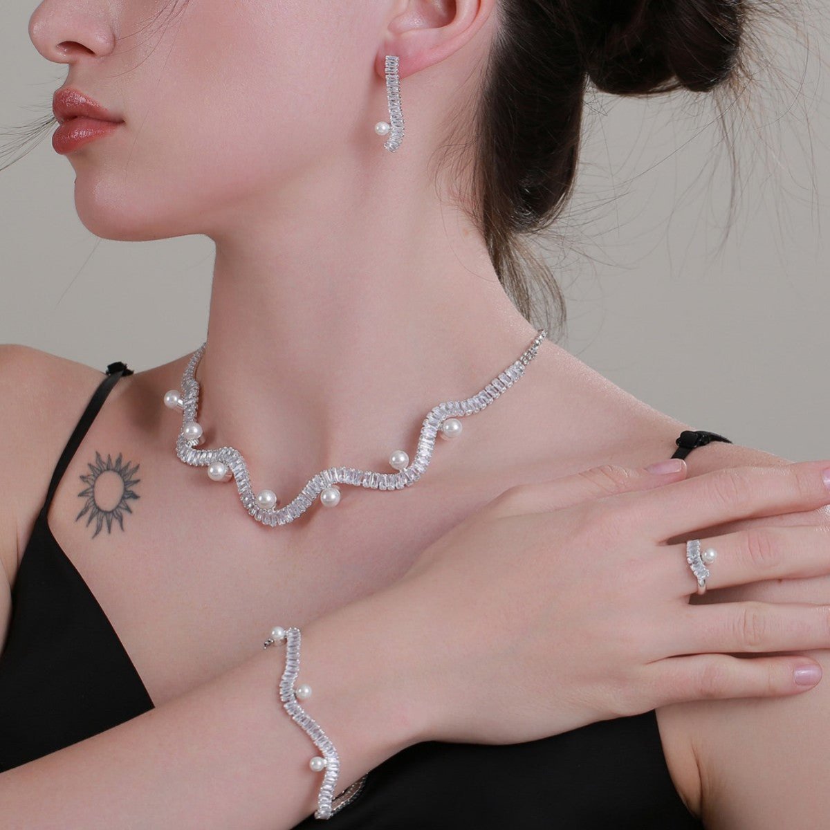 Sparkling Rhinestone 3 - Piece Jewelry Set (MAC314) - Mariam's Collection