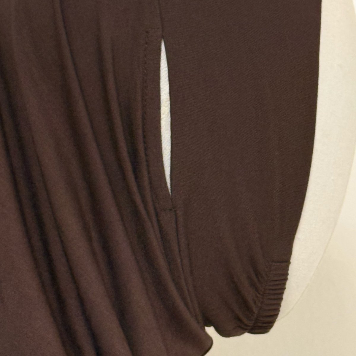 Stretch-Fit Instant Hijab — Cotton Modal, Earphone-Friendly (MH224) - Mariam's Collection