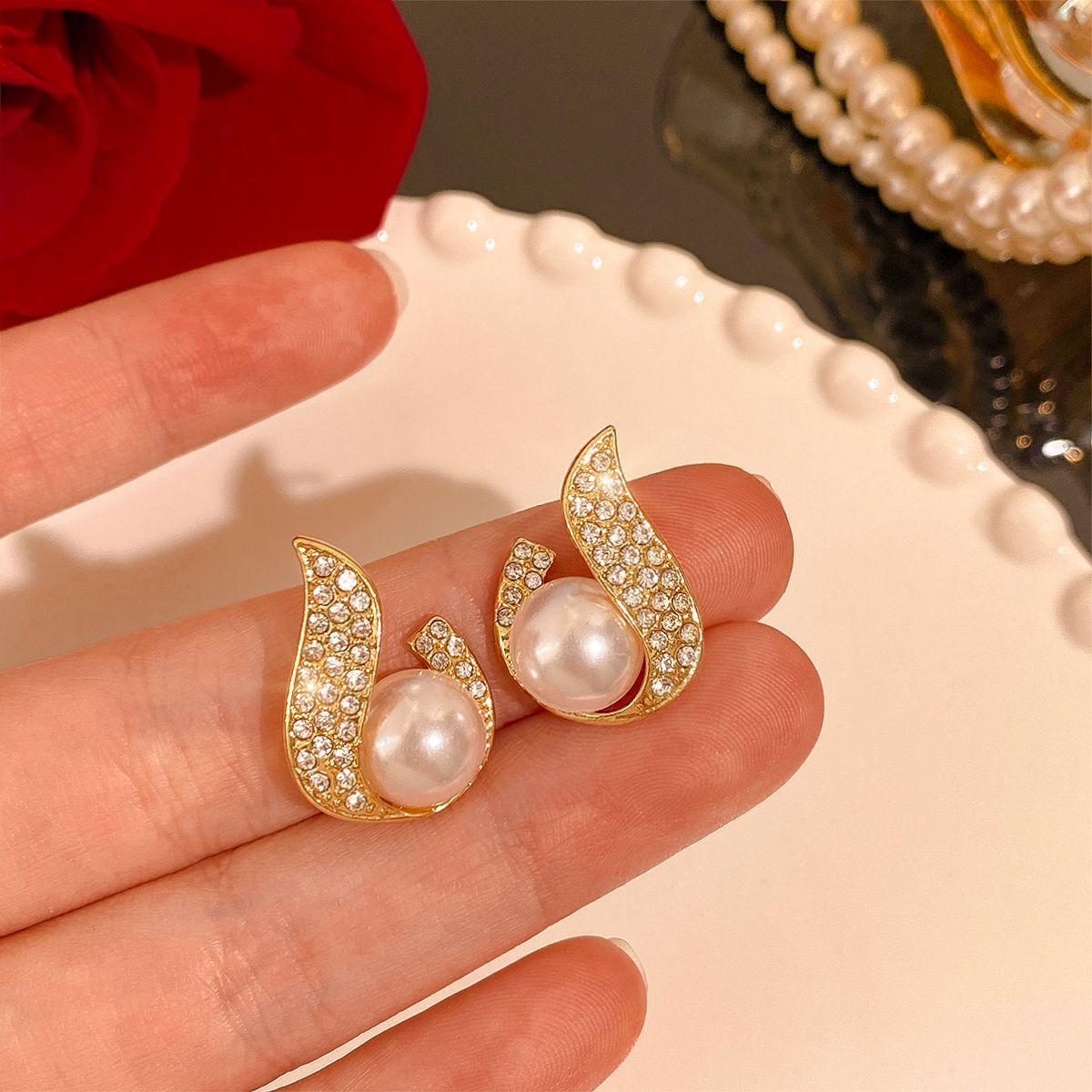 Vintage Wine Red Pearl Stud Earrings（MAC466） - Mariam's Collection