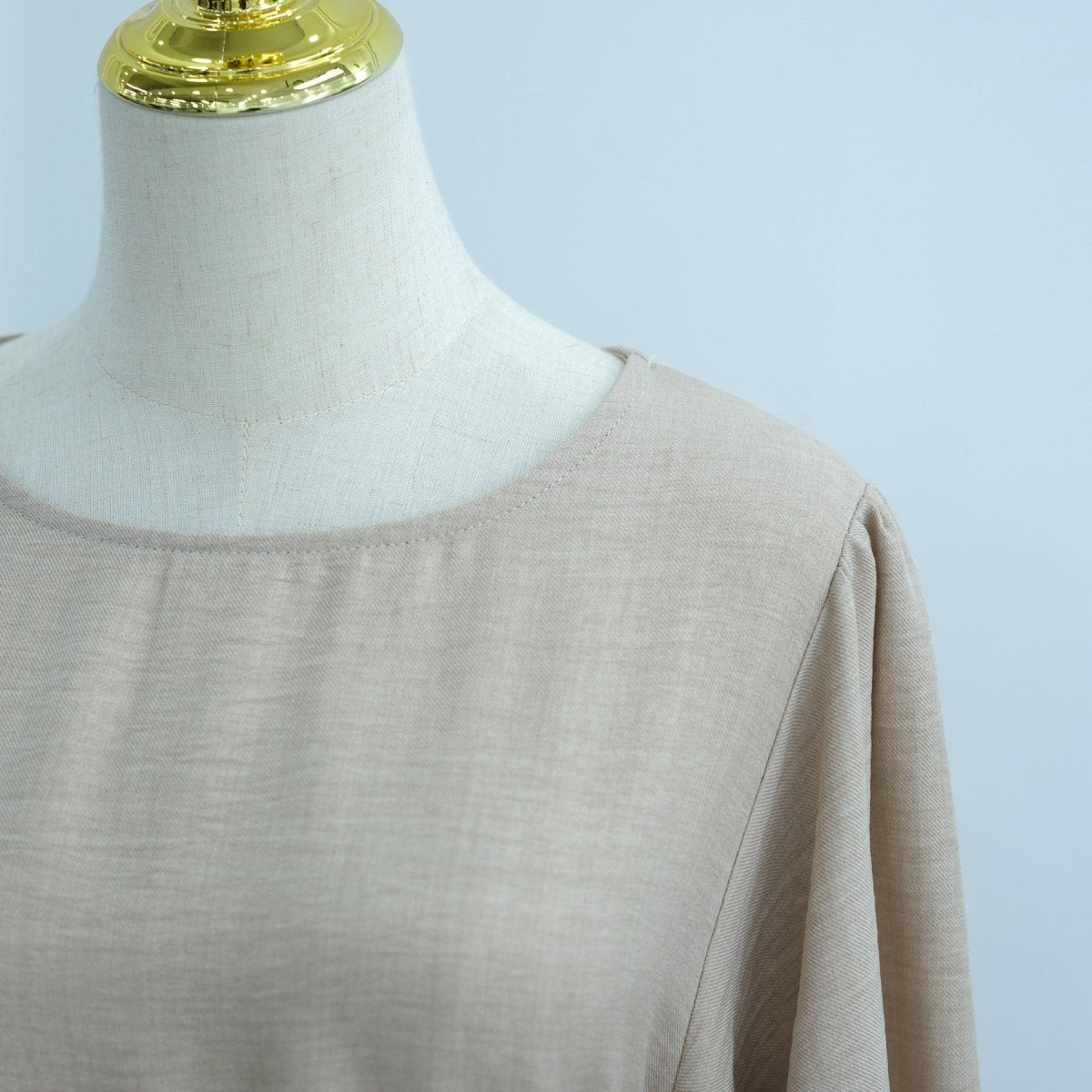 Wide Sleeve Textured Twill Blend Abaya with Belt(MA333) - Mariam's Collection